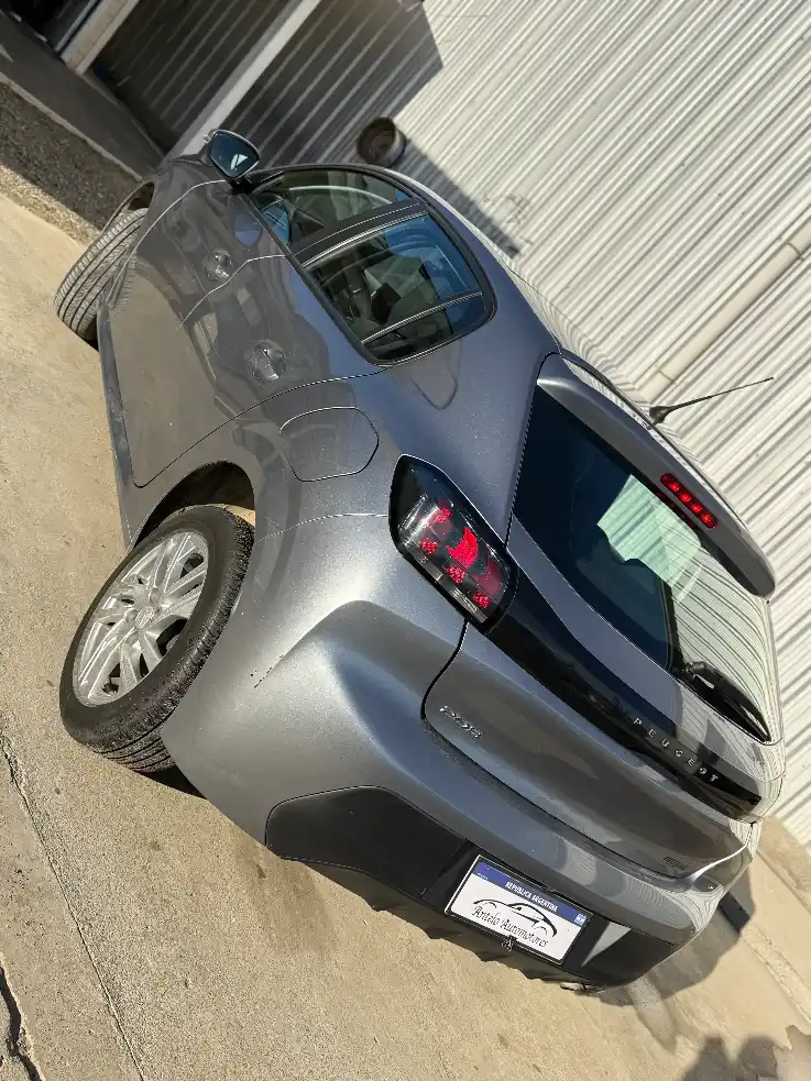 Peugeot 208 1.6 Active