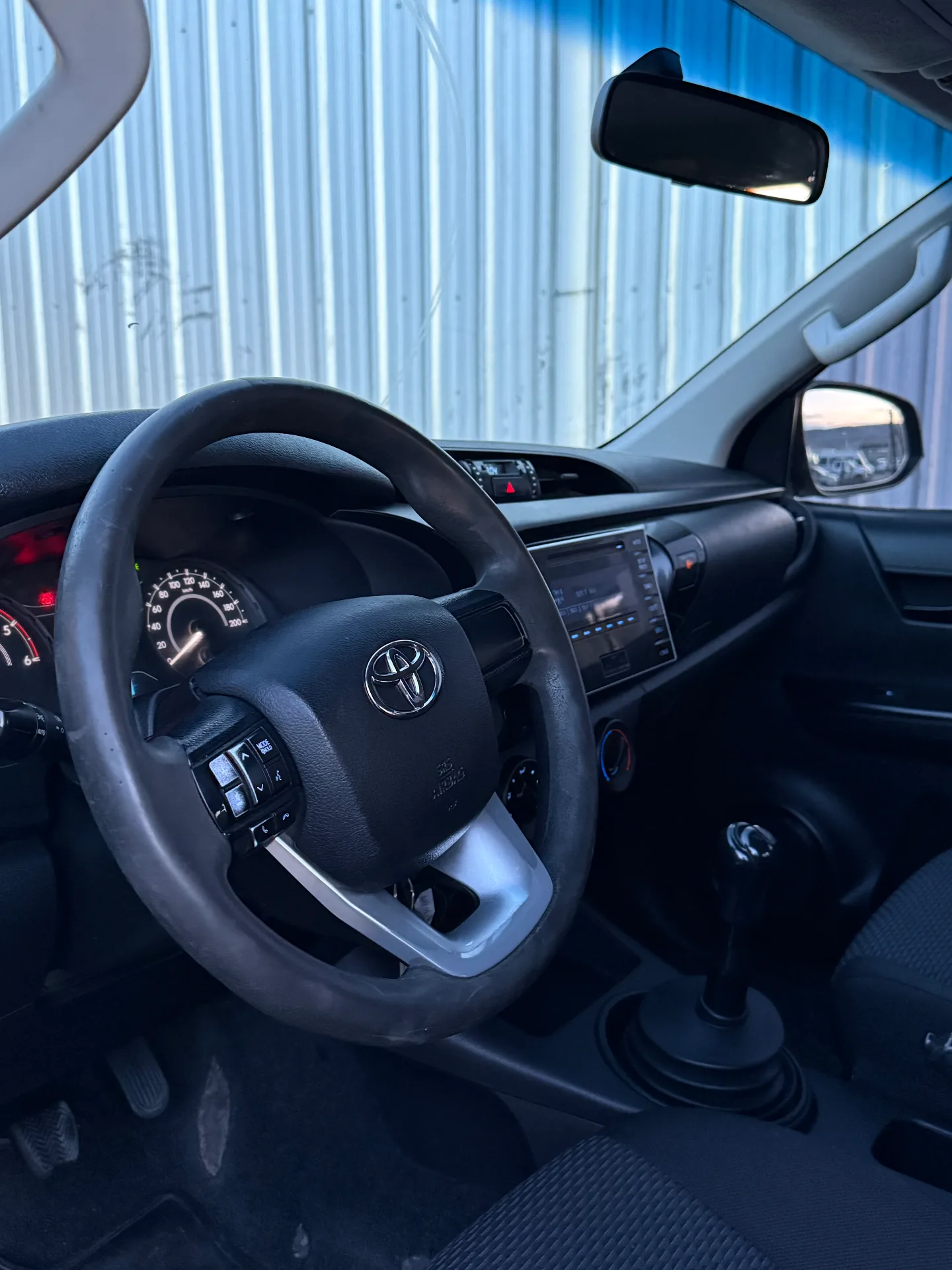 Toyota Hilux Dx 2.4 4x2