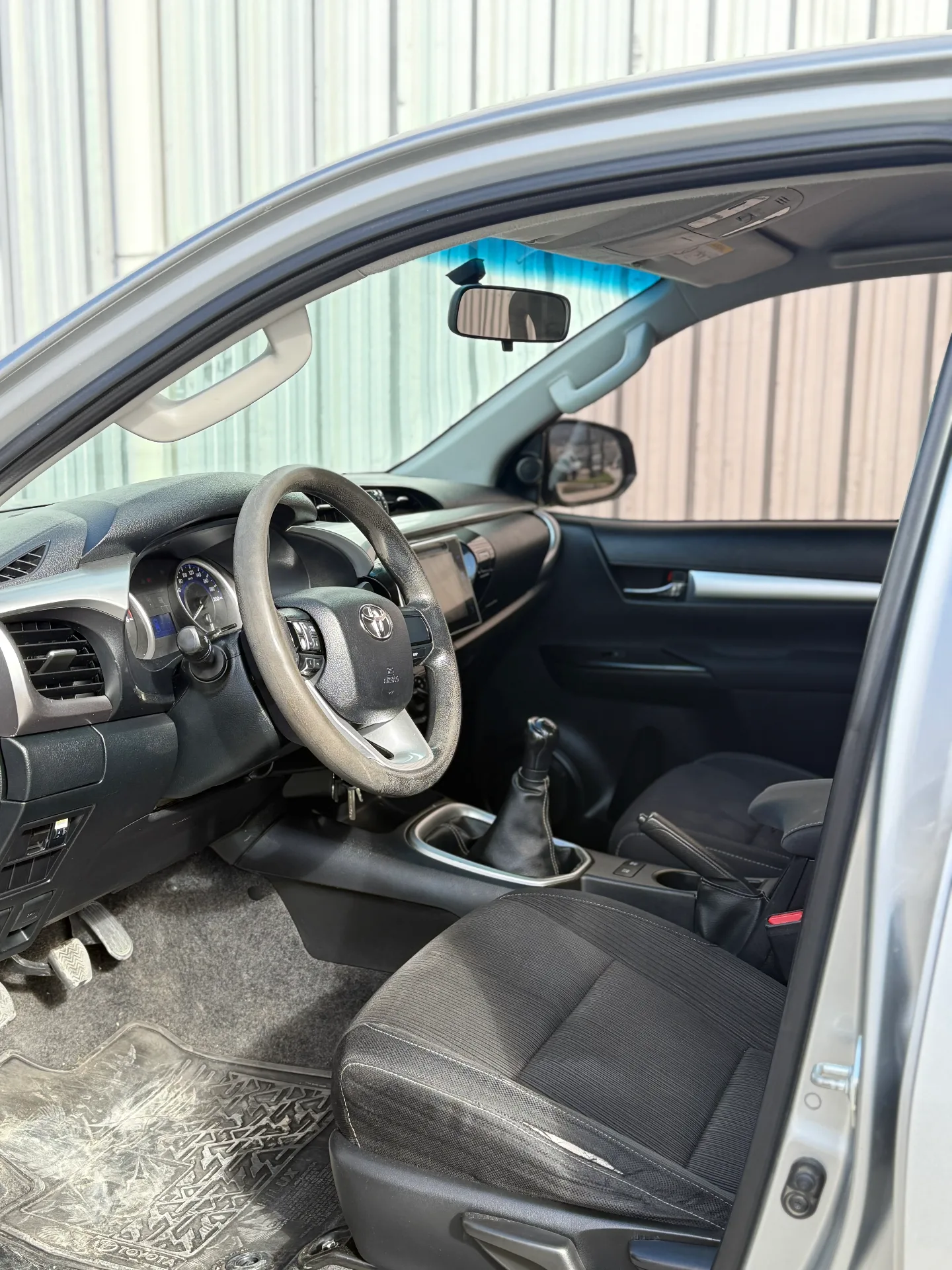 Toyota Hilux Sr 2.8 4x4