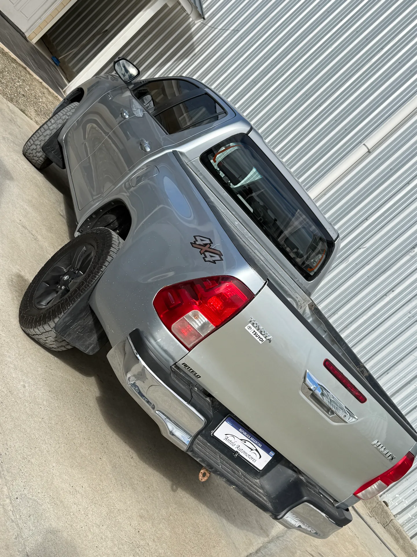 Toyota Hilux Sr 2.8 4x4
